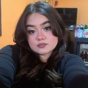 Meet your Posher, Karely
